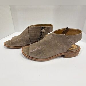 Sofft Natalia Metallic Stacked Heel Perforated Leather Suede BoHo Sandals